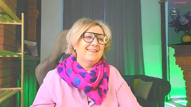 Marta Wils online show from 12.20.25