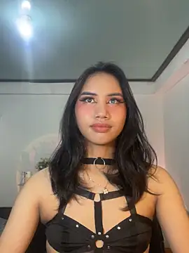 Snapshot of Divine_Goddesss chatting on 09.22.25 Divine Goddesss online show from 09.22.25