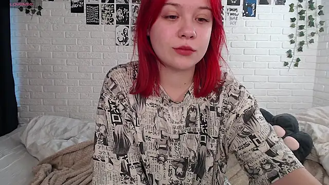 Snapshot of Bloom_Cherry chatting on 09.24.25 Bloom Cherry online show from 09.24.25