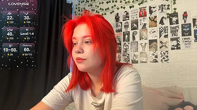Snapshot of Bloom_Cherry chatting on 10.13.25 Bloom Cherry online show from 10.13.25