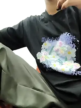 sassyishhu76 online show from 04.15.26