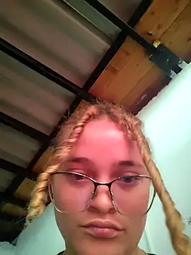 Cherrysweetyx online show from 10.27.25