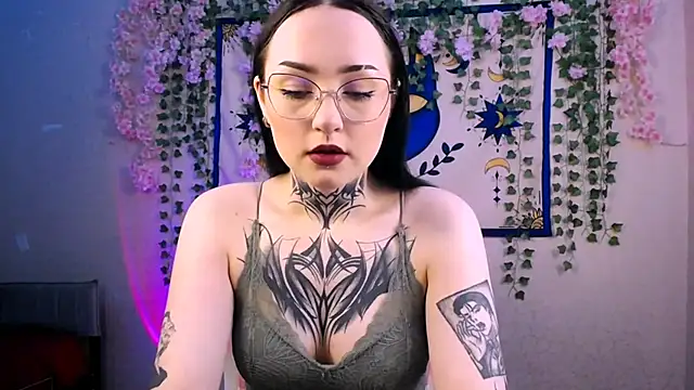 MollyKissy online show from 04.16.26