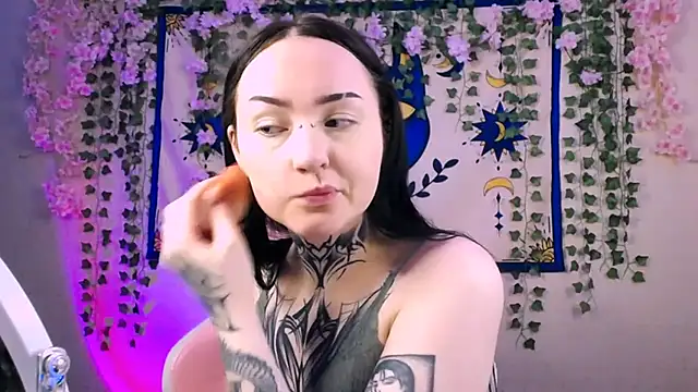 MollyKissy online show from 04.17.26