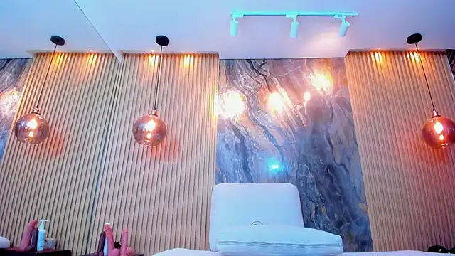 grace daviss online show from 10.10.25