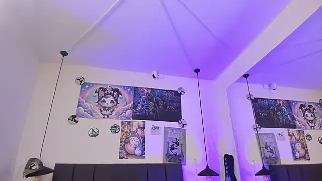 SabrinaV  online show from 06.20.26