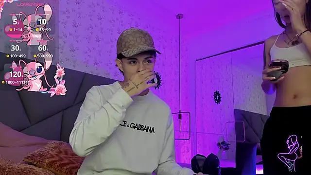 meganandtylerr19 online show from 11.30.25