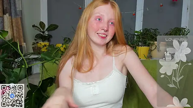 Snapshot of RitaSweety18 chatting on 11.23.25 RitaSweety18 online show from 11.23.25