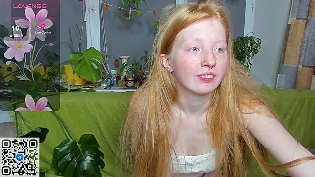 Snapshot of RitaSweety18 chatting on 11.23.25 RitaSweety18 online show from 11.23.25