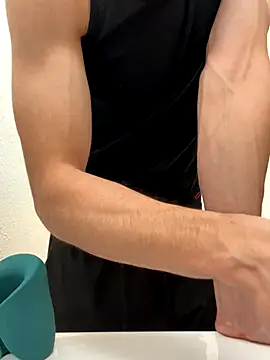 gymratforyouu online show from 11.11.25