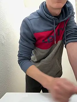 Snapshot of gymratforyouu chatting on 02.14.26 gymratforyouu online show from 02.14.26