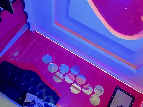 Julia Bulette1 online show from 09.28.25