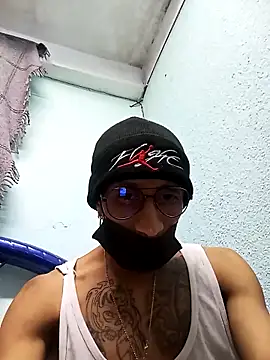 Crazygrillo69 online show from 12.20.25