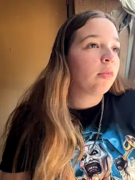 Snapshot of blondefun3818 chatting on 11.23.25 blondefun3818 online show from 11.23.25