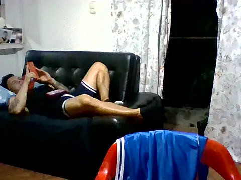 XavierFox1 online show from 09.25.25