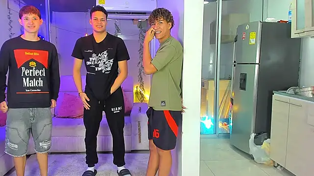 Snapshot of Houseofwarrios chatting on 02.01.26 Houseofwarrios online show from 02.01.26