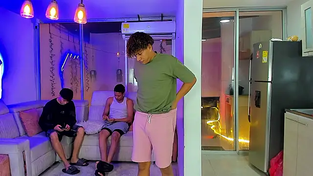 Snapshot of Houseofwarrios chatting on 02.03.26 Houseofwarrios online show from 02.03.26