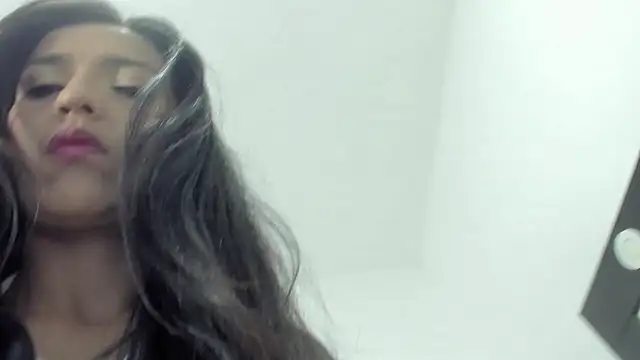 Snapshot of misshidalgo chatting on 10.09.25 misshidalgo online show from 10.09.25