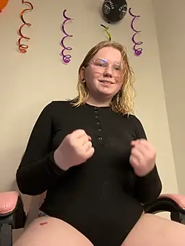 lame cat online show from 11.16.25