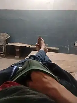 VickyMonster5 online show from 11.18.25