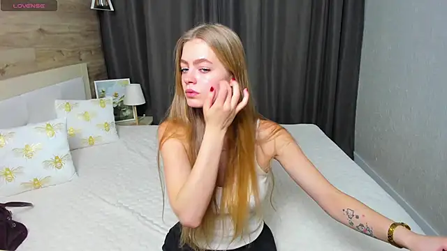 Alisa Glamour online show from 11.04.25