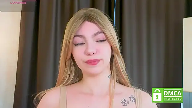 EmilyZortea online show from 10.15.25