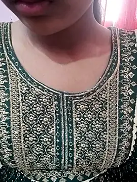 pari rani7 online show from 11.24.25