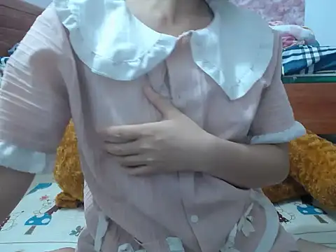 Hannie 26 online show from 10.19.25