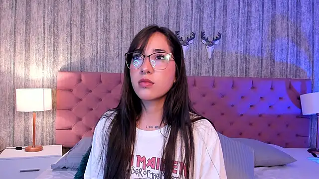 LiaaTurner online show from 01.14.26