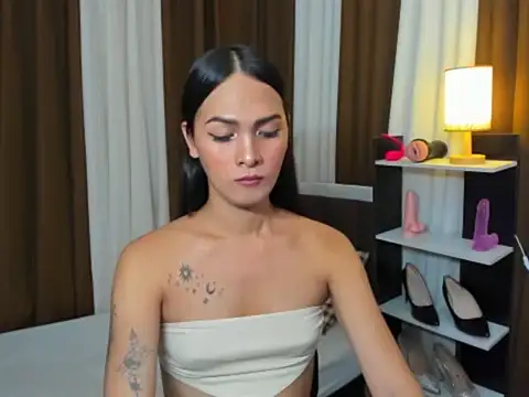 Sedictive Samantha online show from 10.28.25