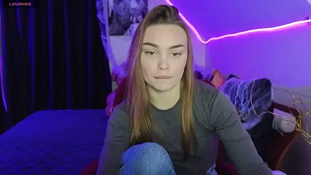 KitsyMoore online show from 11.02.25