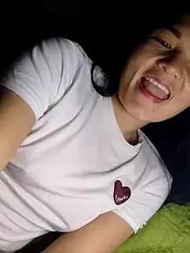 Snapshot of phuongxinhxan chatting on 01.31.26 phuongxinhxan online show from 01.31.26