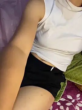 Snapshot of phuongxinhxan chatting on 04.13.26 phuongxinhxan online show from 04.13.26