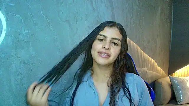 Snapshot of dany_r_ chatting on 11.15.25 dany r online show from 11.15.25