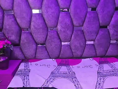 burbuja pink  online show from 02.17.26