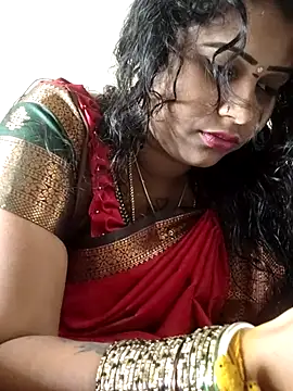 Snapshot of sweetqueen143 chatting on 10.23.25 sweetqueen143 online show from 10.23.25