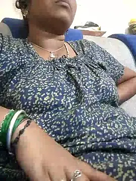 Snapshot of sweetqueen143 chatting on 01.06.26 sweetqueen143 online show from 01.06.26