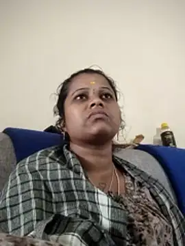 Snapshot of sweetqueen143 chatting on 01.08.26 sweetqueen143 online show from 01.08.26