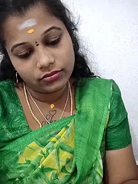 Snapshot of sweetqueen143 chatting on 02.10.26 sweetqueen143 online show from 02.10.26