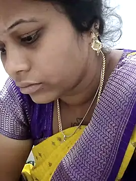 Snapshot of sweetqueen143 chatting on 02.18.26 sweetqueen143 online show from 02.18.26