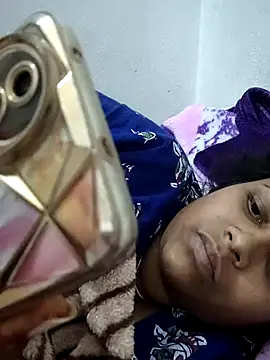 Snapshot of sweetqueen143 chatting on 02.20.26 sweetqueen143 online show from 02.20.26