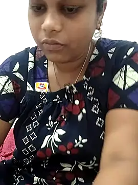 Snapshot of sweetqueen143 chatting on 03.02.26 sweetqueen143 online show from 03.02.26