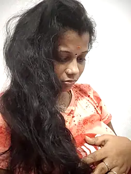 Snapshot of sweetqueen143 chatting on 03.12.26 sweetqueen143 online show from 03.12.26