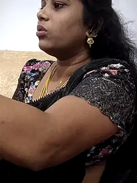 Snapshot of sweetqueen143 chatting on 04.16.26 sweetqueen143 online show from 04.16.26