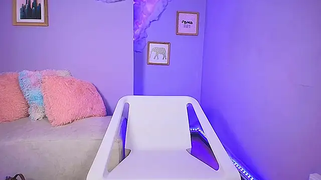 Snapshot of cat_nasty chatting on 11.21.25 cat nasty online show from 11.21.25