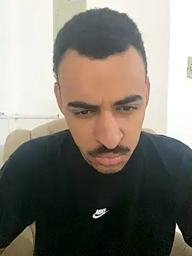 Snapshot of Eduardosexy00091 chatting on 09.30.25 Eduardosexy00091 online show from 09.30.25