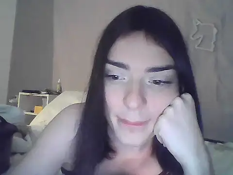 Snapshot of Luna_Samosienko chatting on 11.30.25 Luna Samosienko online show from 11.30.25