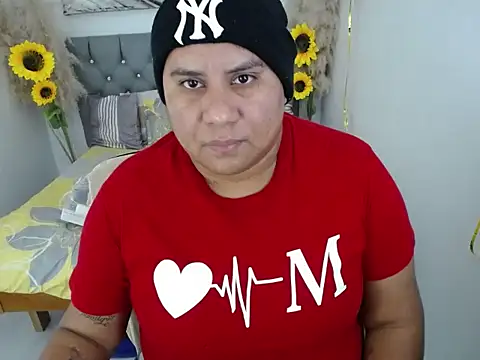 hotlesby valery online show from 10.28.25