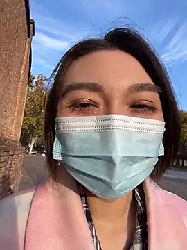 Snapshot of fioralba chatting on 11.06.25 fioralba online show from 11.06.25