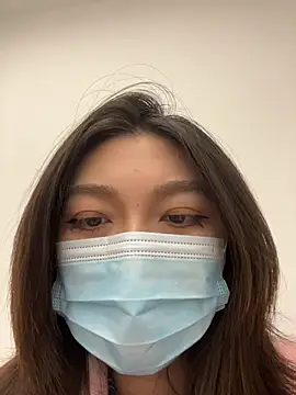 Snapshot of fioralba chatting on 11.07.25 fioralba online show from 11.07.25